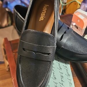 Kensie Women's Black Loafers